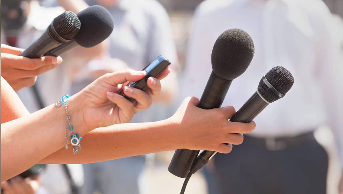 Was,Jesus,Politically,Naïve? Featured Image