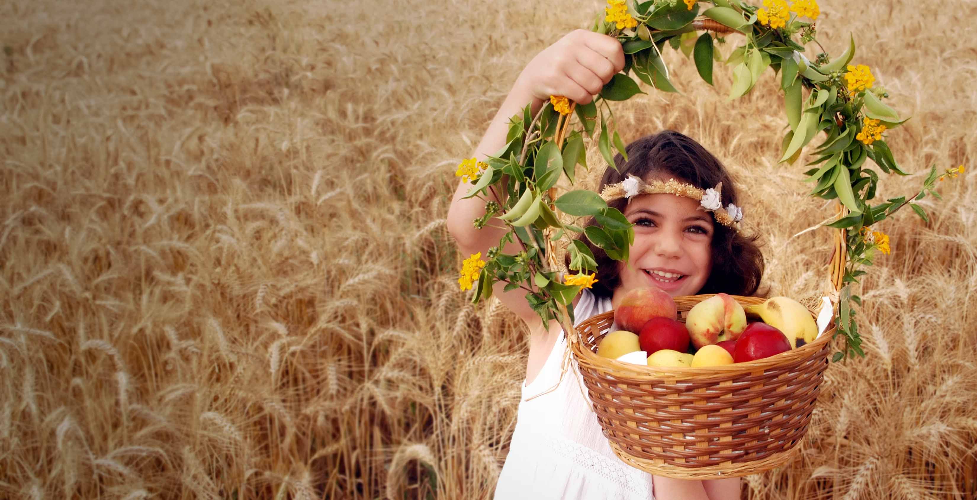 Shavuot_Girl-Hero Girl celebrating Shavuot