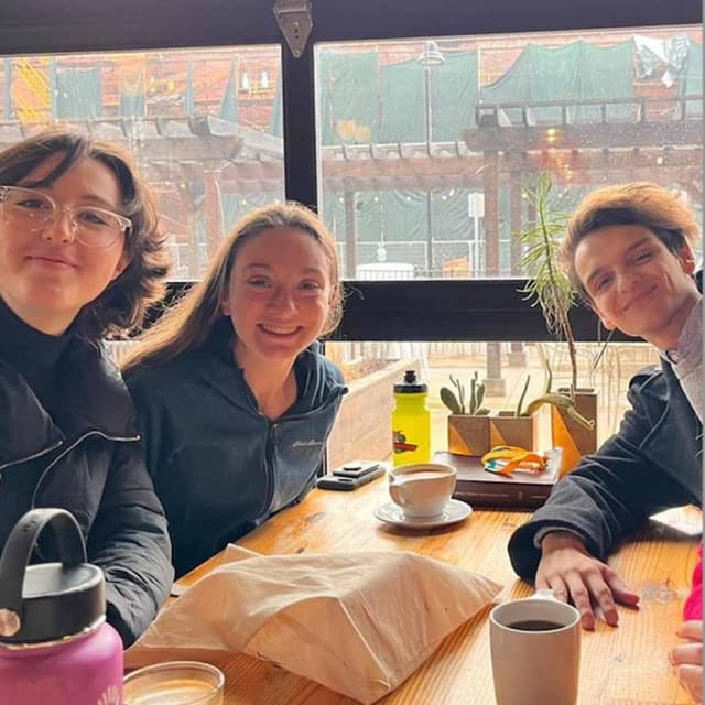 Group of young jewish people